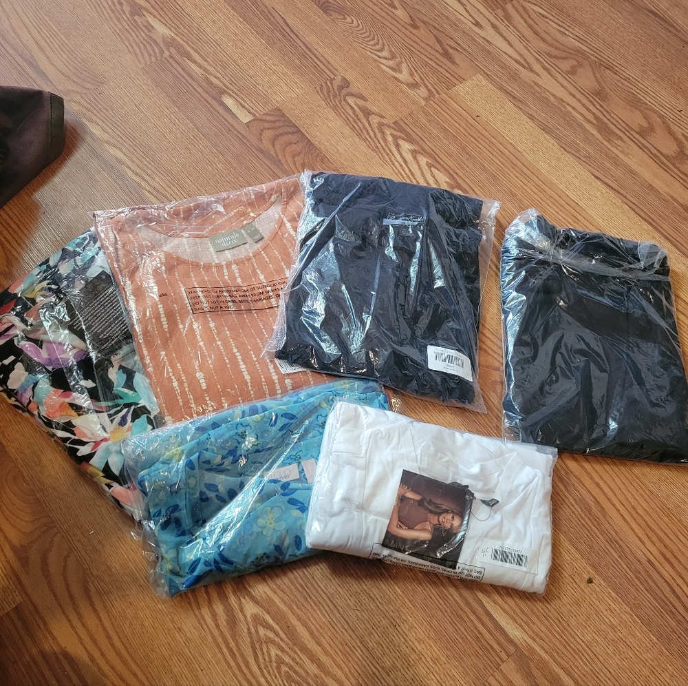 Womens tops